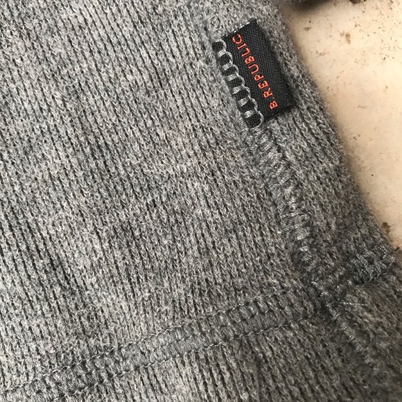 Banana Republic men’s pullover - Picture 5 of 6